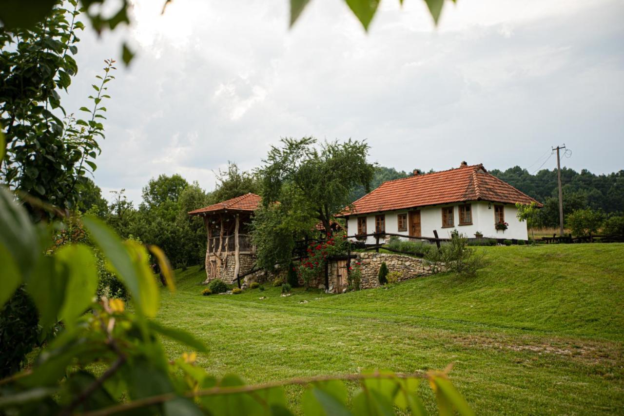 Садиба Гардига Pystan Exterior photo